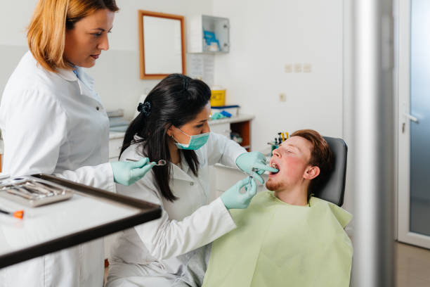 Best Tooth Infection Emergency Dentist  in Fort Defiance, AZ
